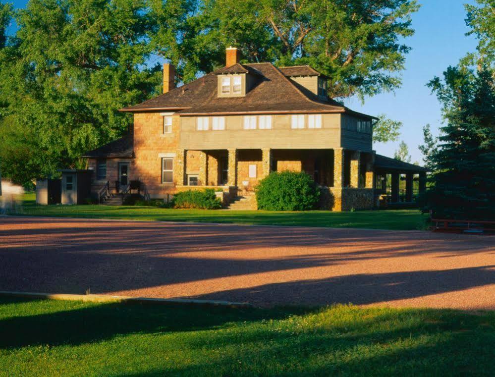 The Ranch At Ucross Hotel Exterior photo