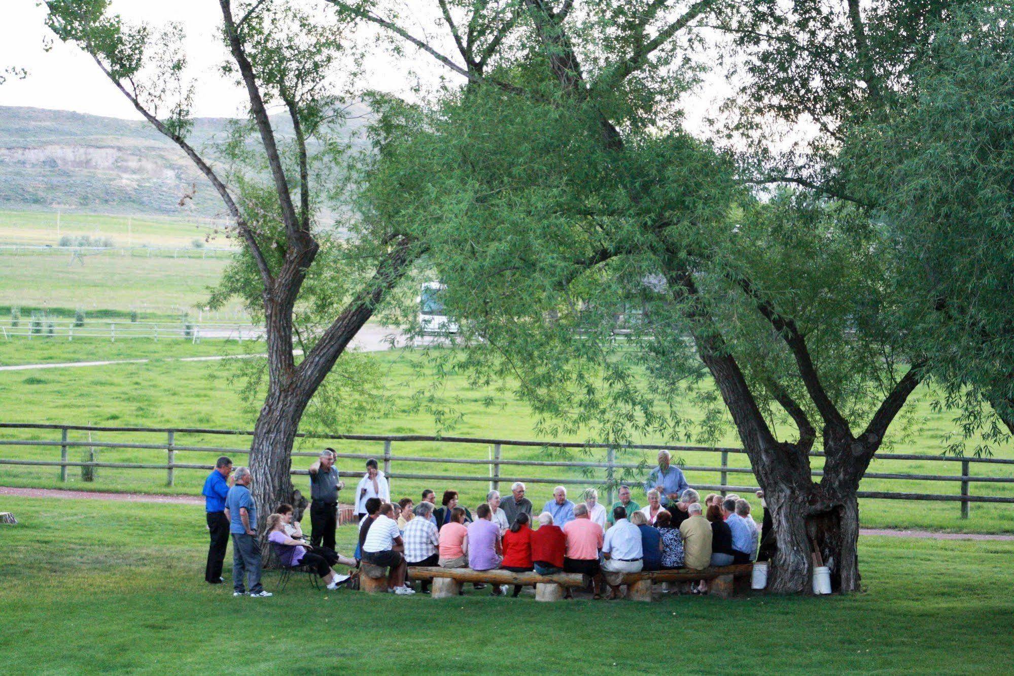 The Ranch At Ucross Hotel Exterior photo